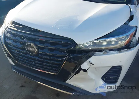 2022 Nissan Kicks Sr Xtronic Cvt z USA, uszkodzony, nr VIN 3N1CP5DV9NL515846